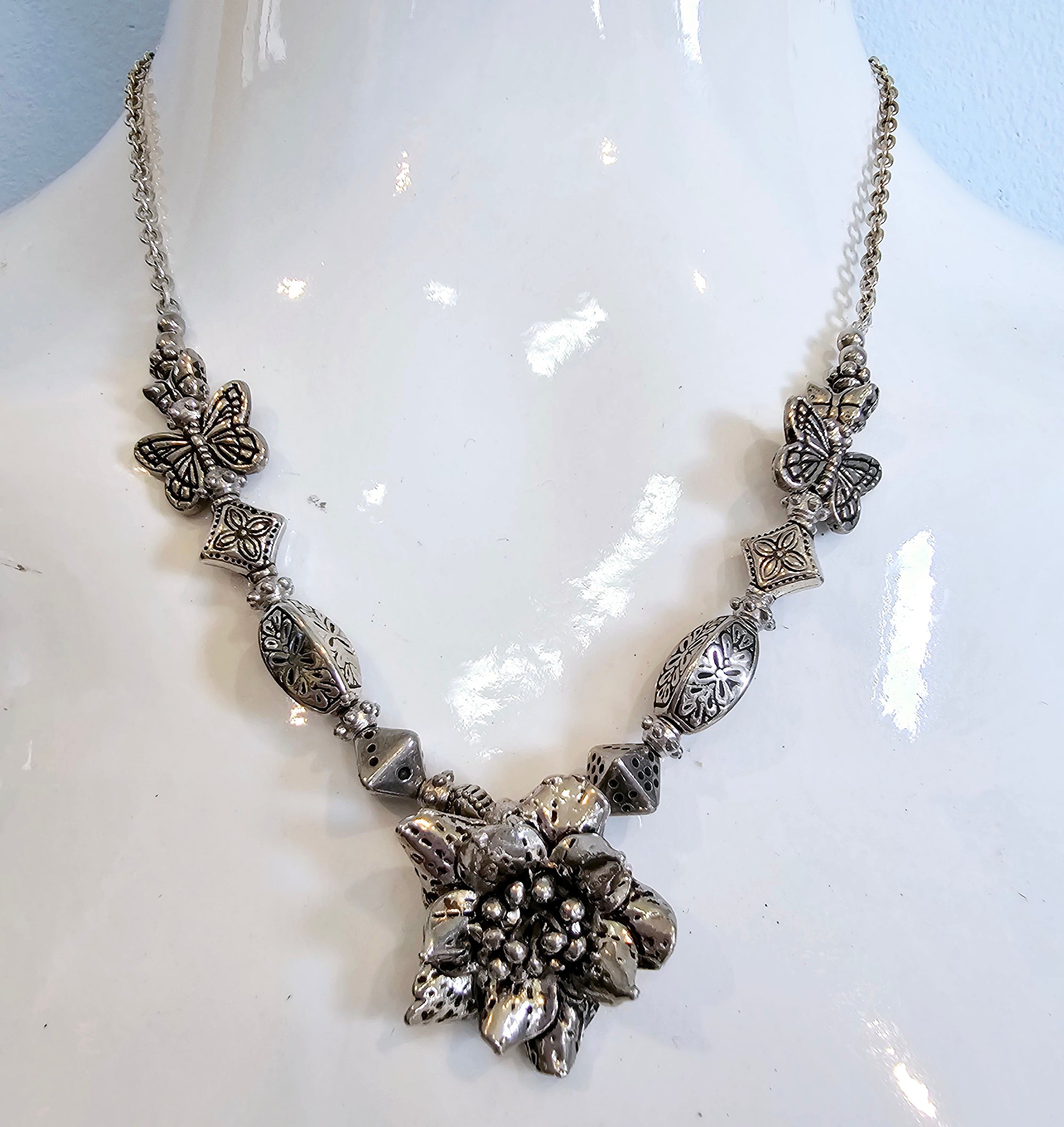 Silver Pendant Necklace